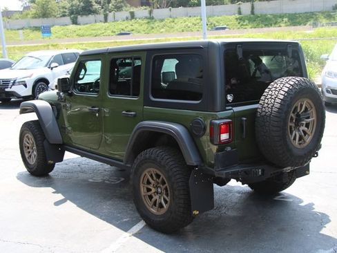 Used 2021 Jeep Wrangler Unlimited Sport AWD/4WD image 3