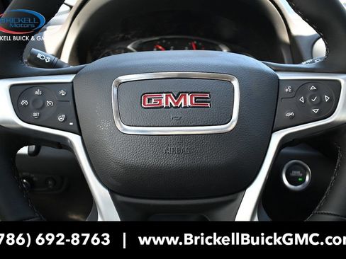New 2024 GMC Terrain SLT w/ Elevation Edition image 30