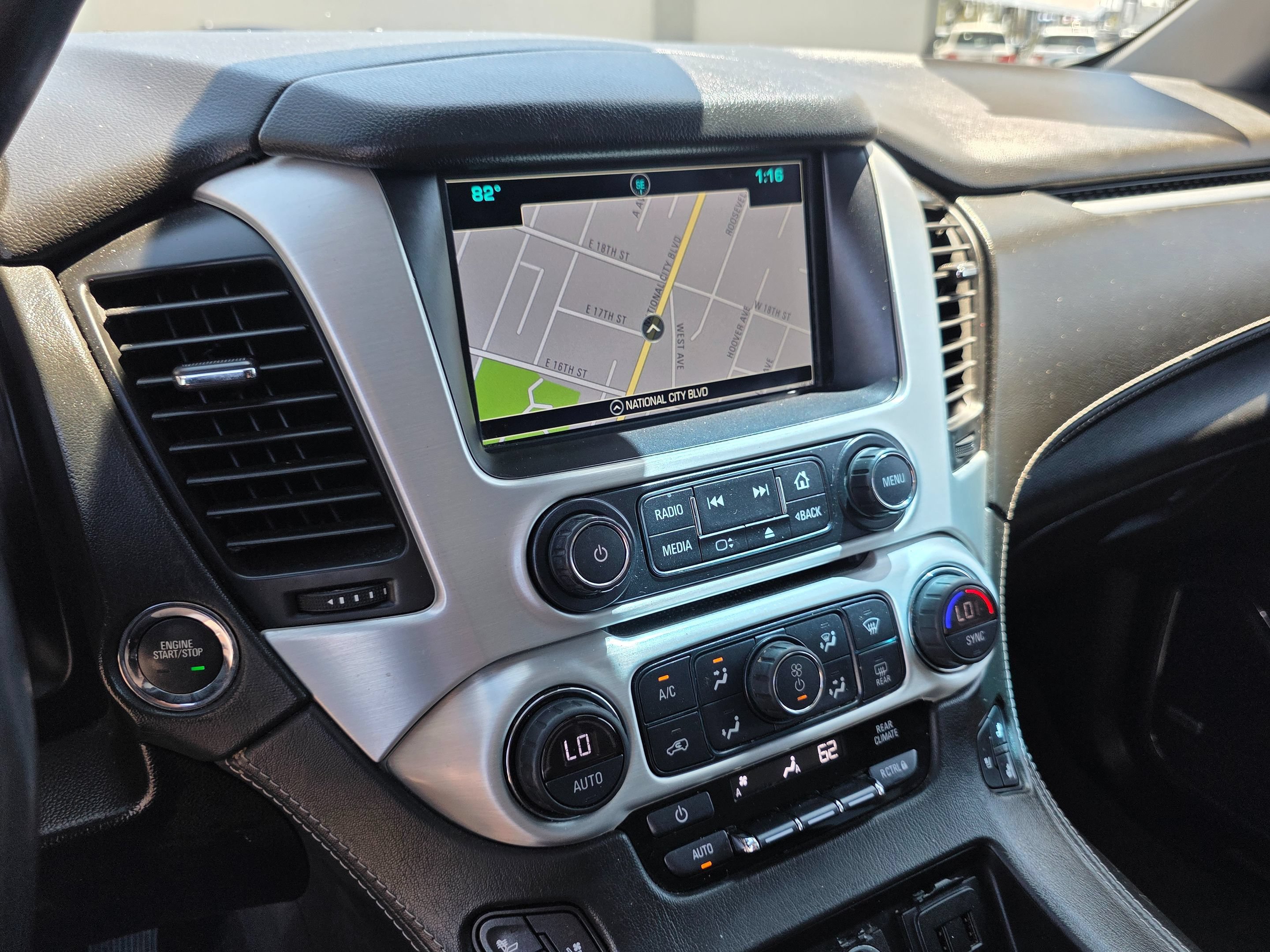 Used 2018 GMC Yukon SLT w/ Open Road Package RWD image 38