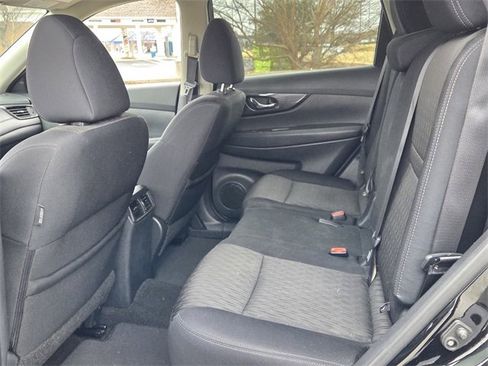 Used 2017 Nissan Rogue SV w/ Midnight Edition Package image 6