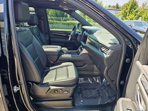 Used 2022 GMC Yukon Denali w/ Max Trailering Package AWD/4WD image 11