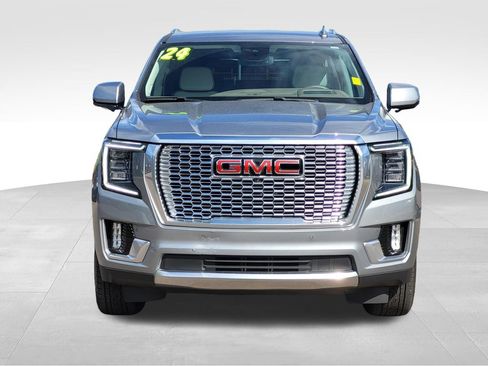 Used 2024 GMC Yukon XL Denali w/ Max Trailering Package AWD/4WD image 5