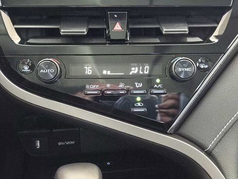 Used 2024 Toyota Camry XSE image 19