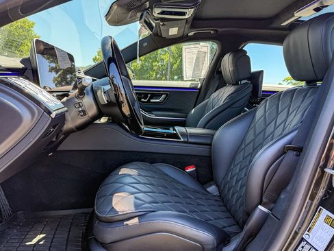 Used 2024 Mercedes-Benz S 580 4MATIC Sedan image 46