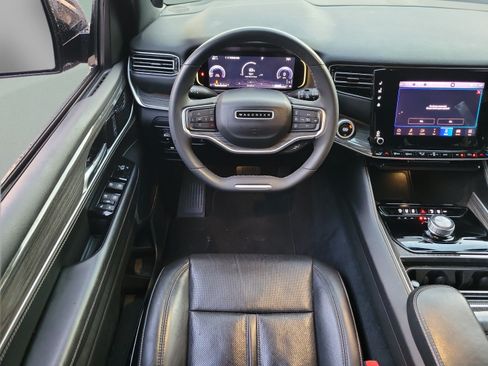 Used 2022 Jeep Wagoneer Series II w/ Premium Group I RWD image 8