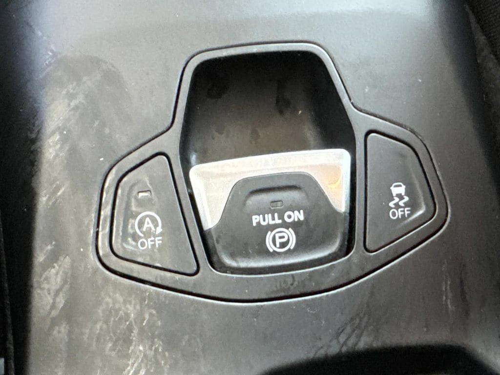 Used 2023 Jeep Renegade Trailhawk AWD/4WD image 37