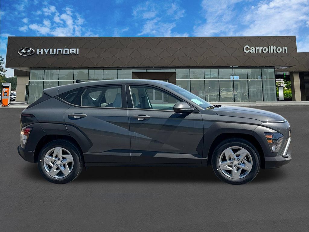 New 2026 Hyundai Kona SE FWD image 5