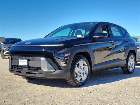 New 2026 Hyundai Kona SE image 5