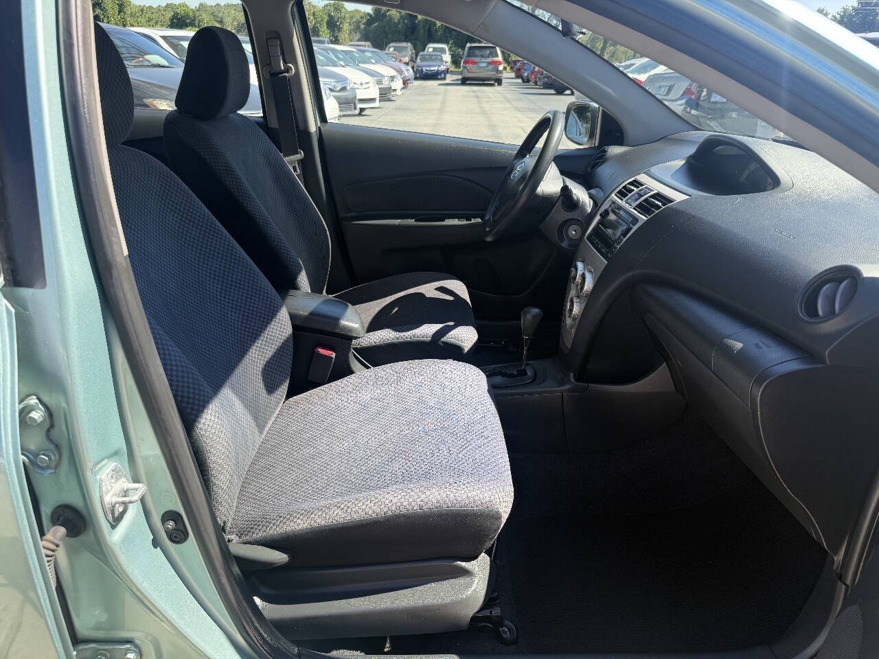 Used 2008 Toyota Yaris Sedan FWD image 13