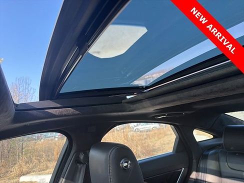 Used 2015 Jaguar XJ Base image 11