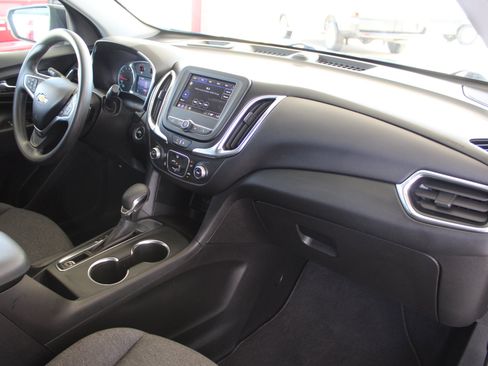 Used 2022 Chevrolet Equinox LT FWD image 17