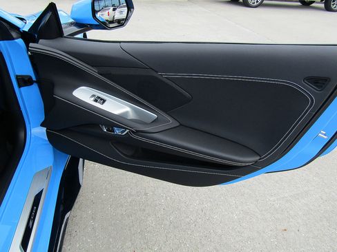 Used 2025 Chevrolet Corvette Z06 image 14