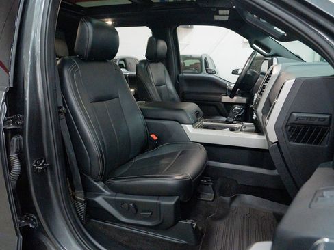 Used 2019 Ford F150 Lariat w/ Equipment Group 502A Luxury image 35