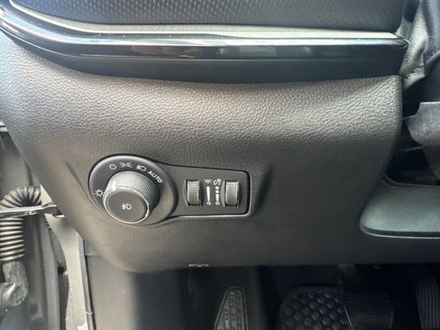 Used 2022 Jeep Compass Trailhawk w/ Trailhawk Elite Group AWD/4WD image 20