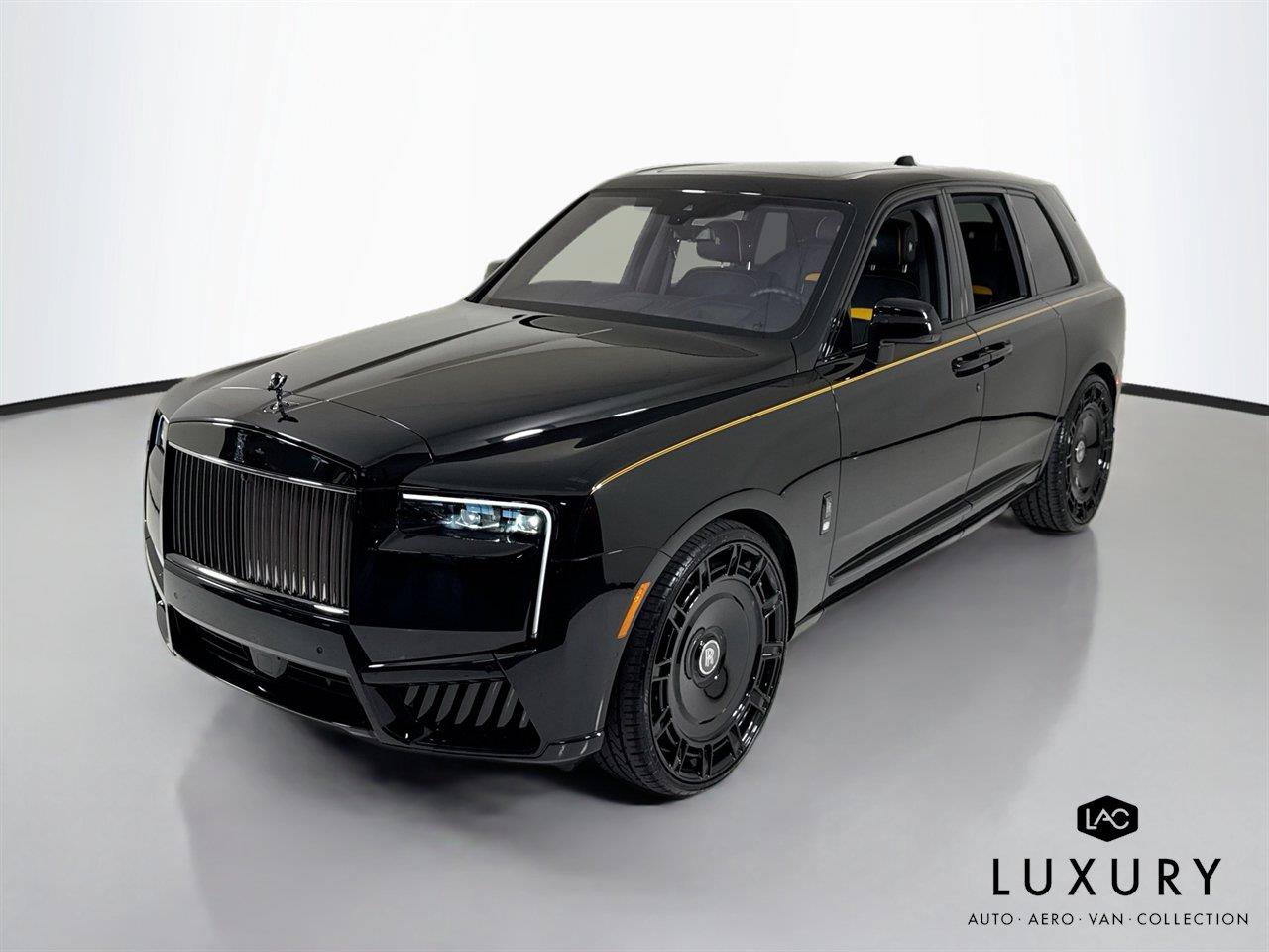 Used 2025 Rolls-Royce Cullinan Black Badge AWD/4WD image 3
