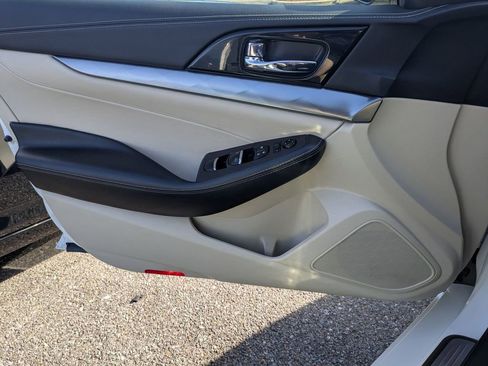 Used 2023 Nissan Maxima SV w/ Floor Mat Group image 23