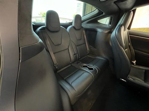 Used 2018 Tesla Model X 75D image 37