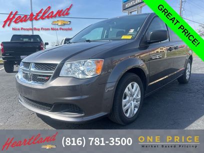 Used 2020 Dodge Grand Caravan SE w/ UConnect Hands-Free Group