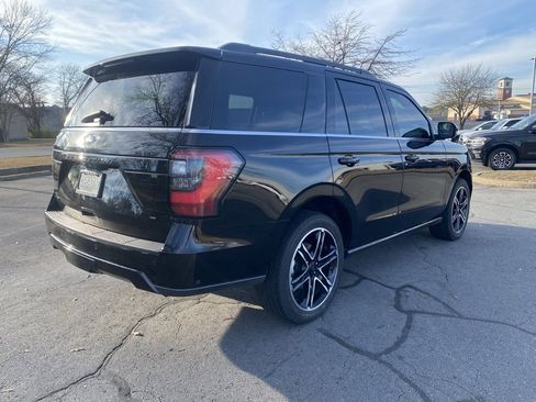 Used 2021 Ford Expedition Limited image 7