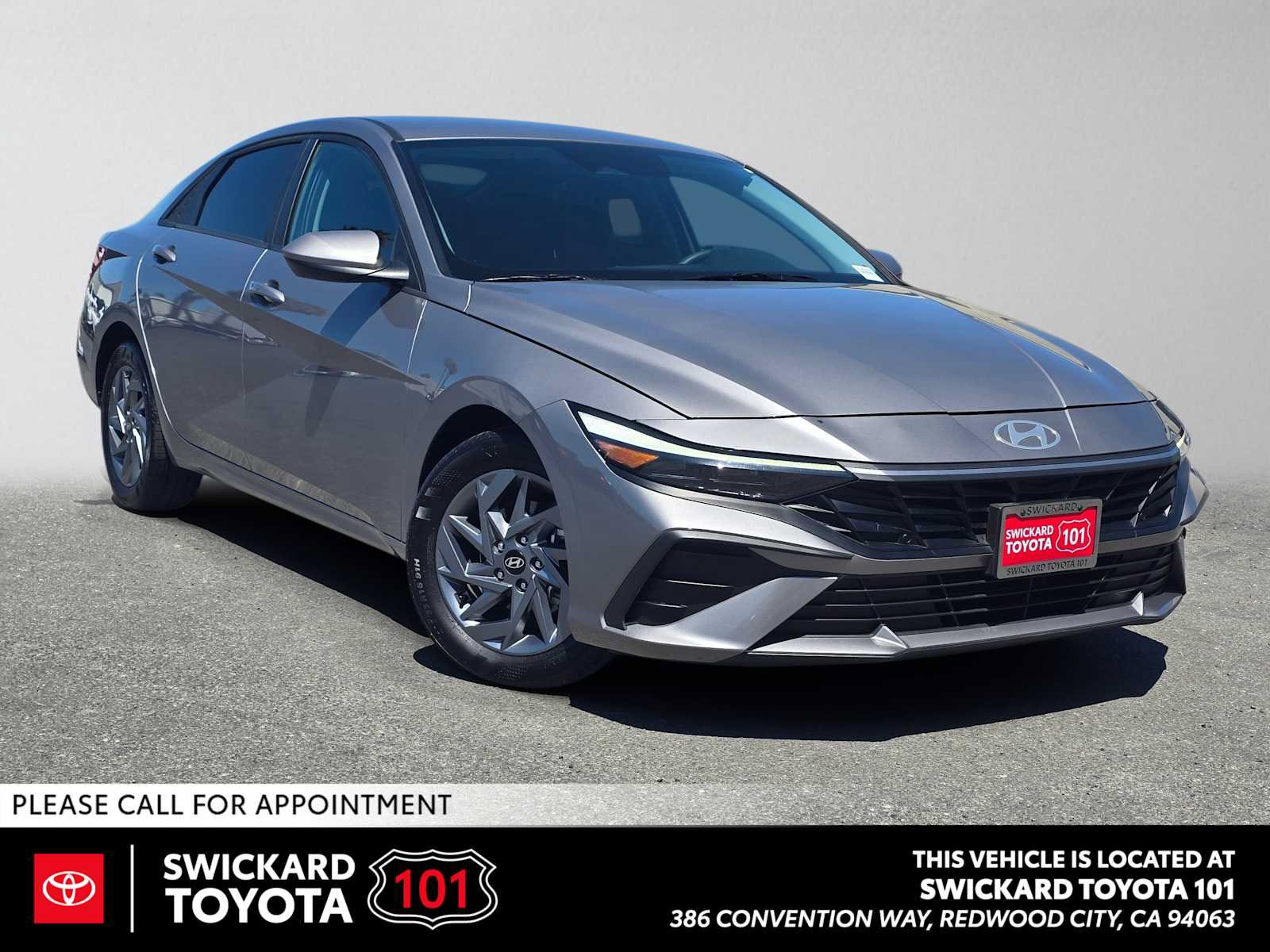 Used 2024 Hyundai Elantra SEL FWD image 1