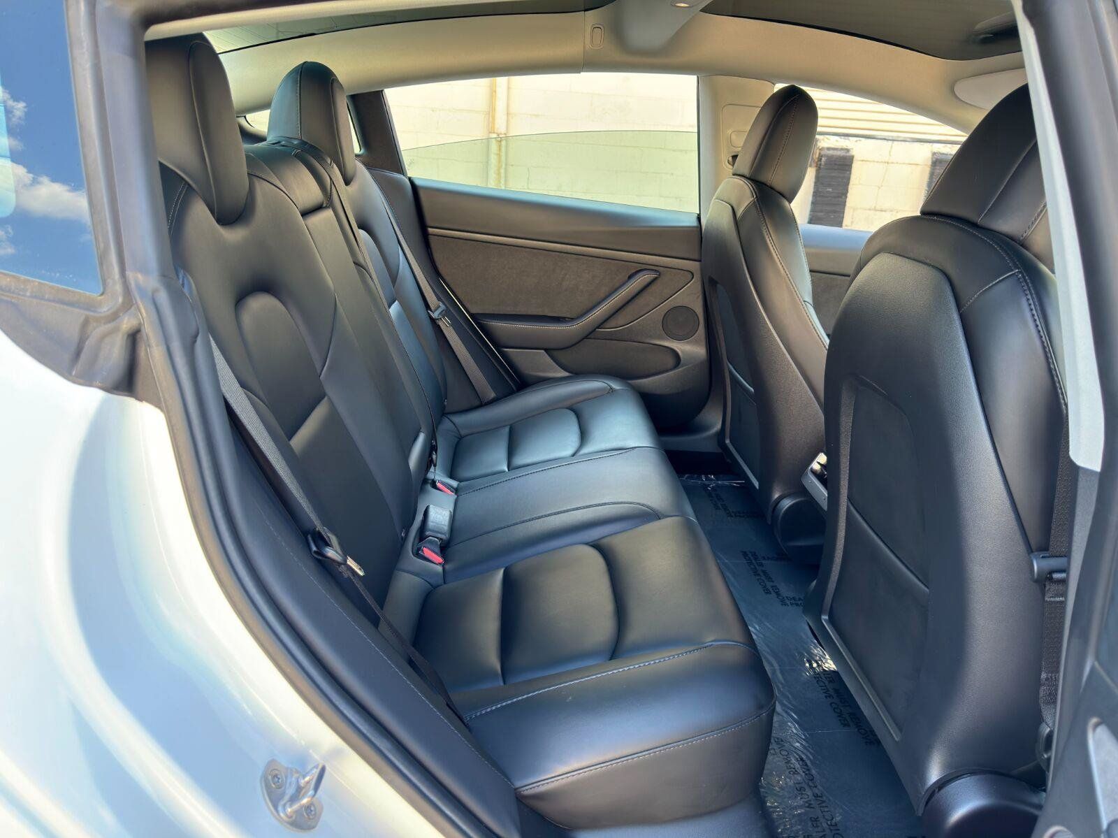 Used 2022 Tesla Model 3 Standard Range RWD image 37