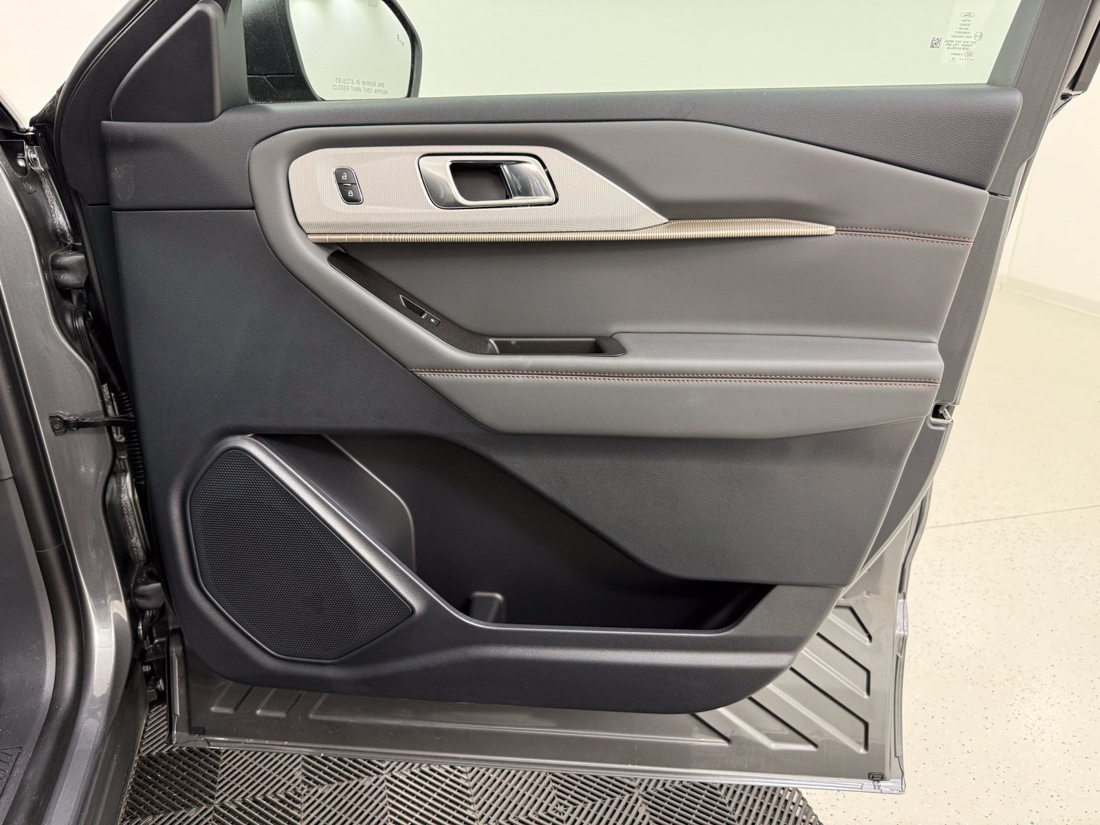 New 2026 Ford Explorer Active w/ Active Comfort Package RWD image 30