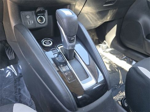 Used 2021 Nissan Versa SV image 21