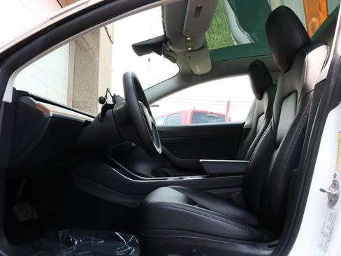 Used 2019 Tesla Model 3 Long Range AWD/4WD image 17