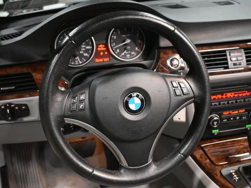 Used 2008 BMW 335i Convertible w/ Cold Weather Pkg image 27