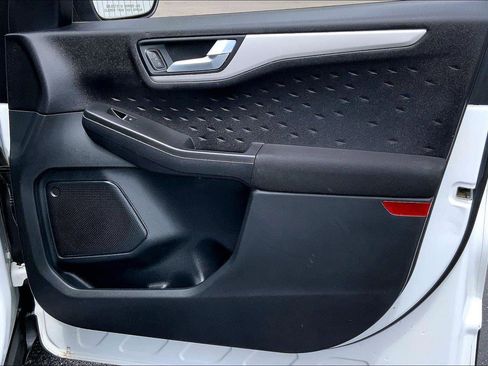 Used 2020 Ford Escape SE FWD image 21