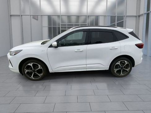 Certified 2023 Ford Escape ST-Line Select w/ Tech Pack #2 AWD/4WD image 5
