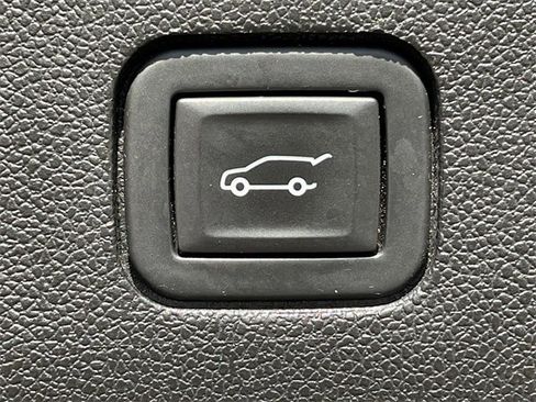 Used 2021 Cadillac XT6 Sport w/ Platinum Package image 33