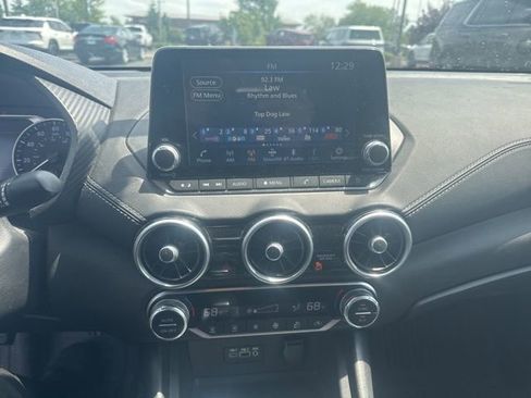 Used 2021 Nissan Sentra SV FWD image 11