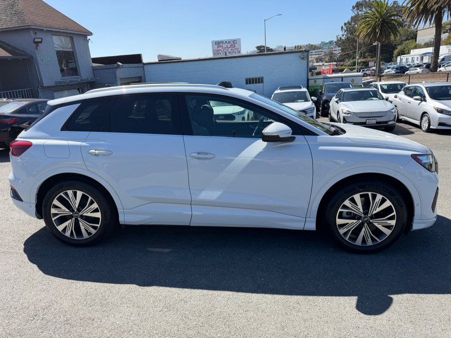 Used 2023 Audi Q4 e-tron Premium Plus w/ Premium Plus RWD image 4