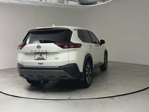 Used 2021 Nissan Rogue SV FWD image 7