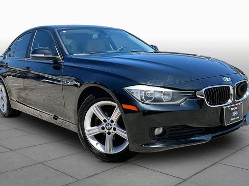 Used 2015 BMW 320i Sedan RWD image 5