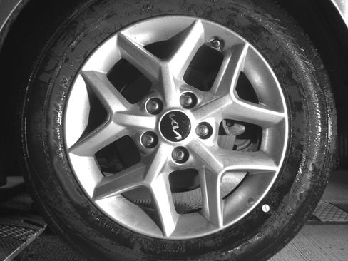 Used 2025 Kia Soul LX w/ LX Technology Package FWD image 14