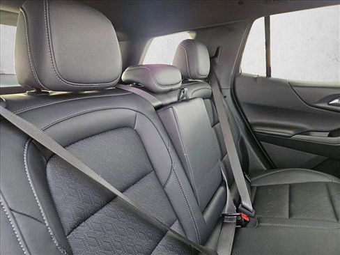 Used 2025 Chevrolet Equinox LT w/ Convenience Package II image 22