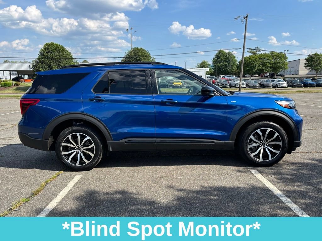Used 2022 Ford Explorer ST-Line w/ Class IV Trailer Tow Package AWD/4WD image 12