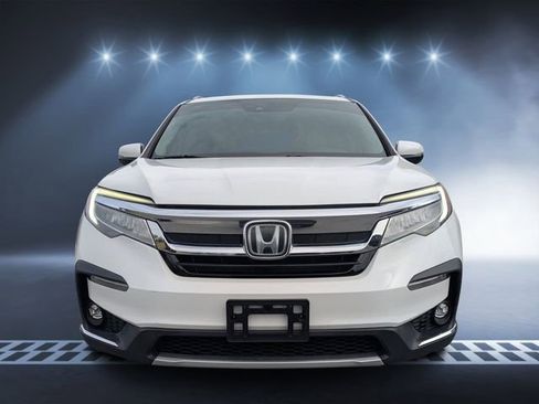 Used 2022 Honda Pilot Touring image 8
