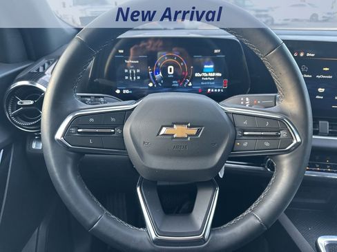 Certified 2025 Chevrolet Equinox LT image 12