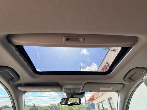 Used 2017 Honda CR-V EX-L image 22