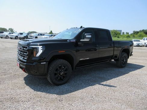 New 2026 GMC Sierra 2500 AT4 w/ AT4 Premium Plus Package AWD/4WD image 10