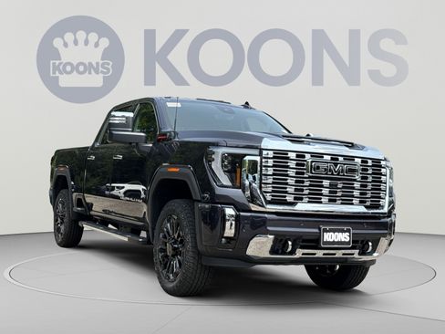 New 2026 GMC Sierra 2500 Denali w/ Denali Reserve Package AWD/4WD image 10