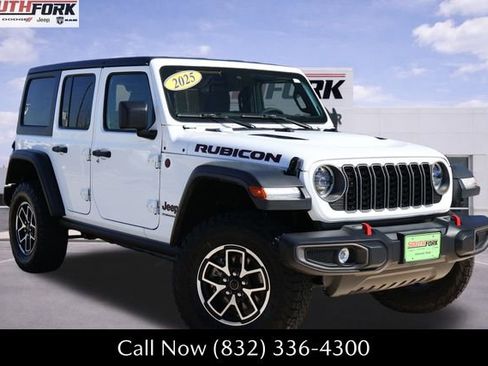 Used 2025 Jeep Wrangler Rubicon image 1
