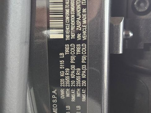 Used 2022 Alfa Romeo Stelvio Sprint image 25