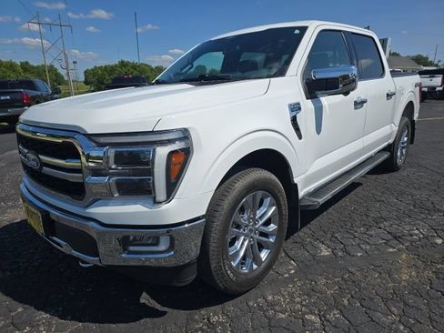 Used 2024 Ford F150 Lariat w/ Tow/Haul Package AWD/4WD image 3