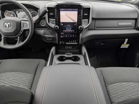 New 2026 RAM 2500 Big Horn AWD/4WD image 8