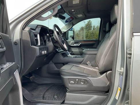 Used 2024 GMC Sierra 2500 Denali w/ Denali Reserve Package image 3