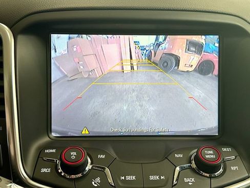 Used 2015 Chevrolet SS RWD image 15